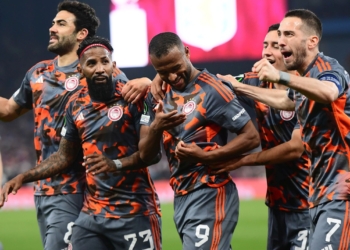 Aston Villa befasohet nga Olympiacosi, Fiorentina fiton në shtëpi