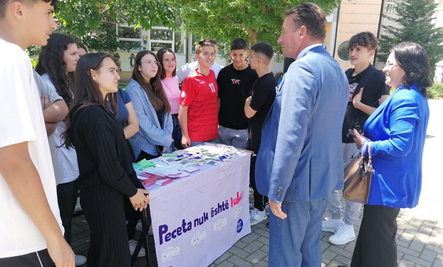 Shpërndahen 12000 peceta higjienike në 5 shkolla publike në Kosovë