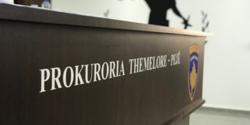 Prokuroria në Pejë ndalon një person që dyshohet për veprën penale “mundësim në prostitucion”