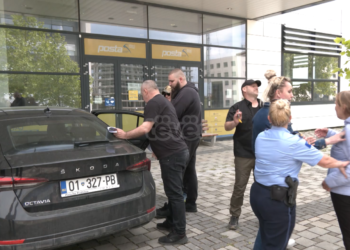 Ky është serbi që dyshohet se tentoi t’ua ndalte furnizimin me oksigjen policëve në veturë, i caktohet një muaj paraburgim