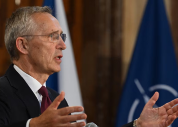 Stoltenberg sugjeron bisedime për heqjen e kufizimeve ndaj armëve për Ukrainën