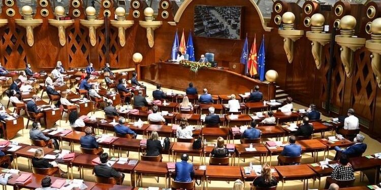 Qeveria e re maqedonase drejt formimit, kryetari i Kuvendit pritet të jetë shqiptar
