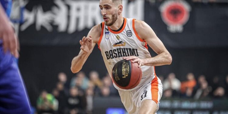 Tre basketbollistë vazhdojnë me Bashkimin
