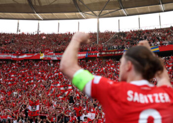 Austria mposht Holandën, e mbyllin si lider i Grupit D