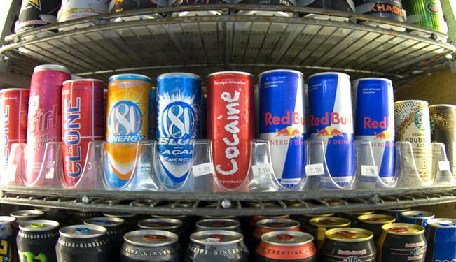 Studimi: Pijet energjike krijojnë varësi më shumë se kokaina