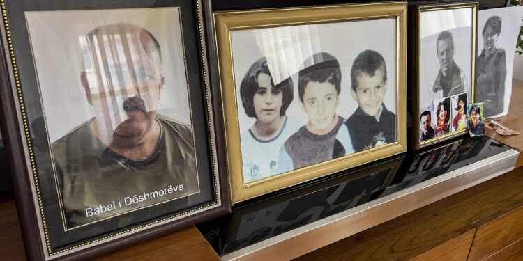 Kurti përkujton masakrën mbi familjen Bala