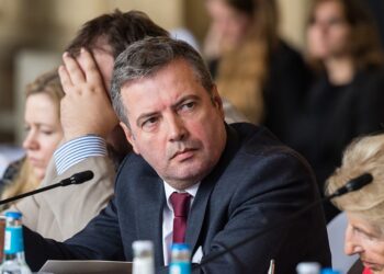 Ambasadori i Kosovës në Bruksel reagon pas deklaratës së Hillit