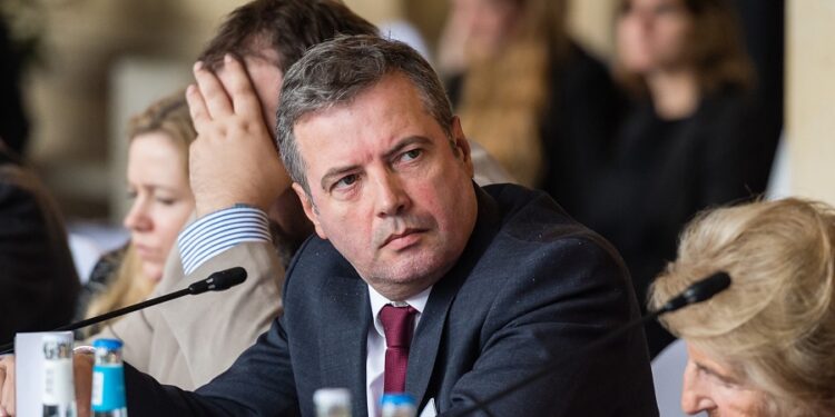 Ambasadori i Kosovës në Bruksel reagon pas deklaratës së Hillit