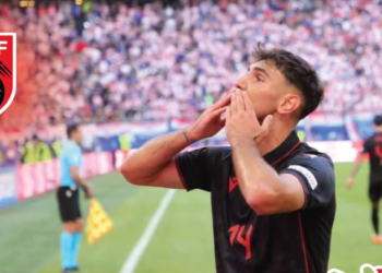 Shqipëria po e mposht Kroacinë pas pjesës së parë