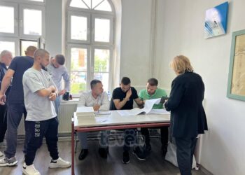 Deri në orën 10:00, 6.30% është dalja e votuesve në Bujanoc për zgjedhjet lokale