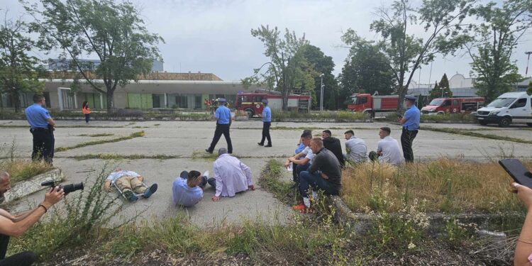 Detaje nga ushtrimi fushor nga një “shpërthim” në Aeroportin e Prishtinës