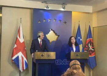 Osmani për Tony Blair: Heroi i lirisë dhe i paqes