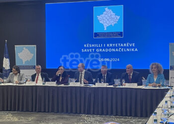 Osmani kërkon nga komunat kontribut më të madh për eleminimin e dhunës mbi baza gjinore