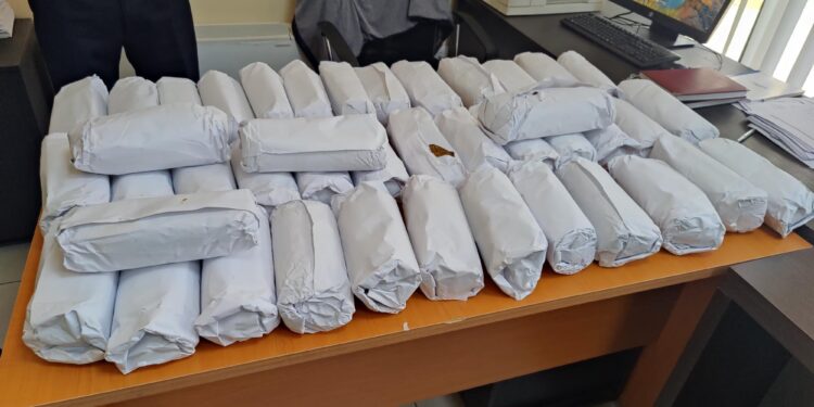 Dogana konfiskon 21 kg duhan të grirë në Vërmicë