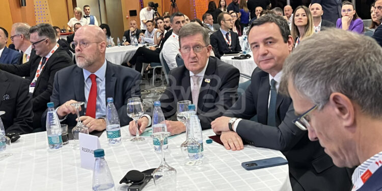 Kurti: S’kemi probleme me serbët si popull, por me Beogradin si regjim