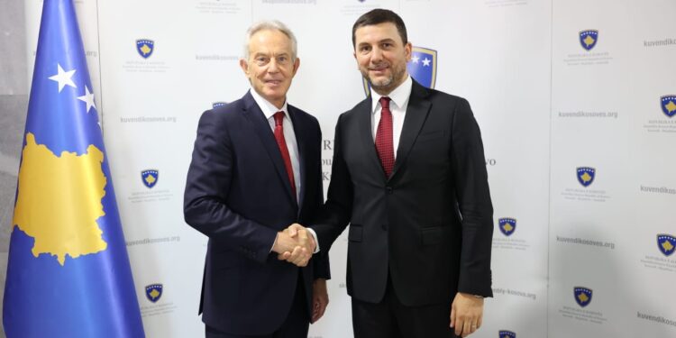 Krasniqi: Kosova nuk do të harrojë kurrë lidershipin e ish-kryeministrit Blair