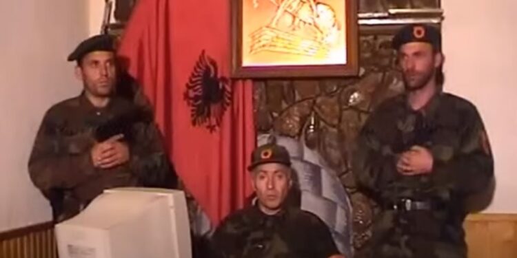 Si u realizua paraqitja e parë publike e zërit të UÇK-së?