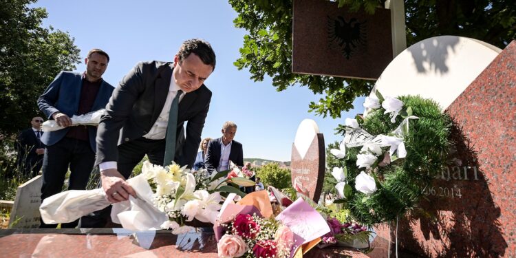 VV-ja përkujton Arbnor Deharin: Vazhdon të jetë figurë qendrore dhe orientuese në angazhimin dhe ecjen tonë politike