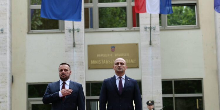 Maqedonci për vizitë në Kroaci: Miqësia jonë është e përjetshme