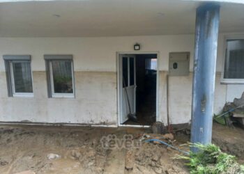 Vërshimet shkaktojnë dëme në shtatë fshatra të Dragashit, Kurti premton ndihmë