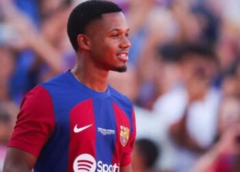 Fati dëshiron qëndrimin te Barcelona