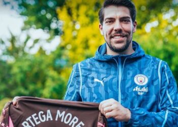 Ortega vazhdon kontratën me Cityn