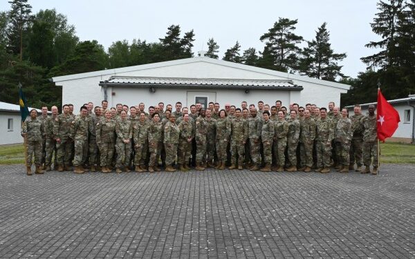 Tre oficerë të FSK-së diplomojnë në Kolegjin CGSC të ushtrisë amerikane