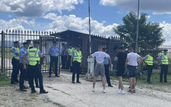 Serbët nisin të mblidhen në Gazemistan për të festuar Vidovdanin