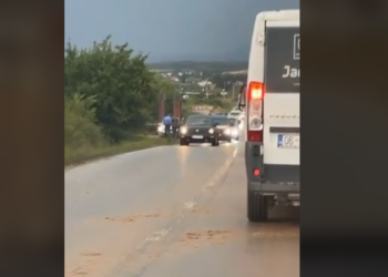 Vdes një grua në një aksident komunikacioni në Ferizaj