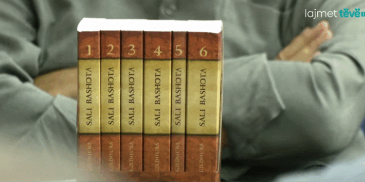 Sali Bashota promovon kompletin e veprave