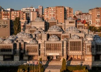 Biblioteka Kombëtare krijon qasje infrastrukturore për personat me aftësi të kufizuara