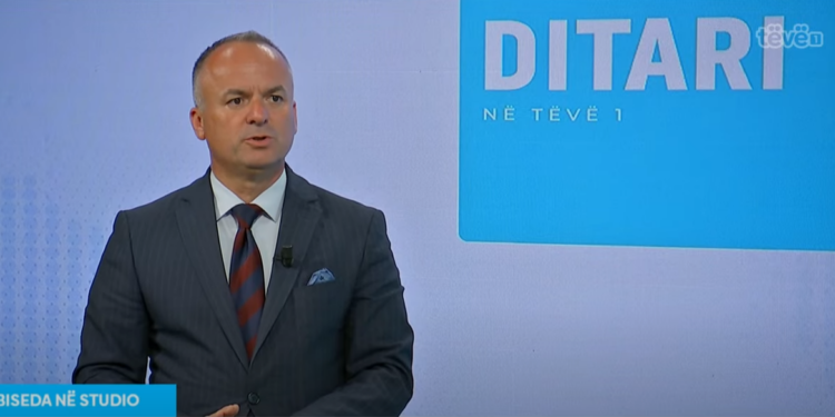 Fushtica thotë se vërshimet në kryeqytet po ndodhin për shkak se pusetat s’janë pastruar asnjëherë