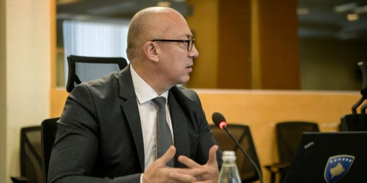 Rakiq dënohet me 3 muaj burgim me kusht dhe 1 mijë euro gjobë për mosraportim të pasurisë