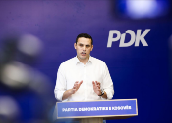 Gruda: Qeveria Kurti po e shkatërron administratën publike