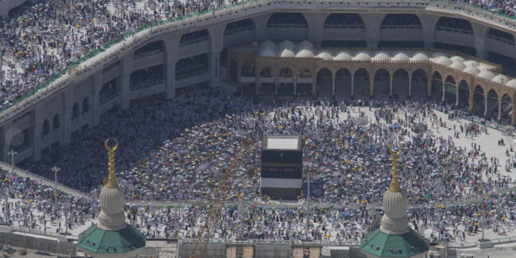 Mbi një mijë myslimanë vdiqën gjatë kryerjes së haxhit