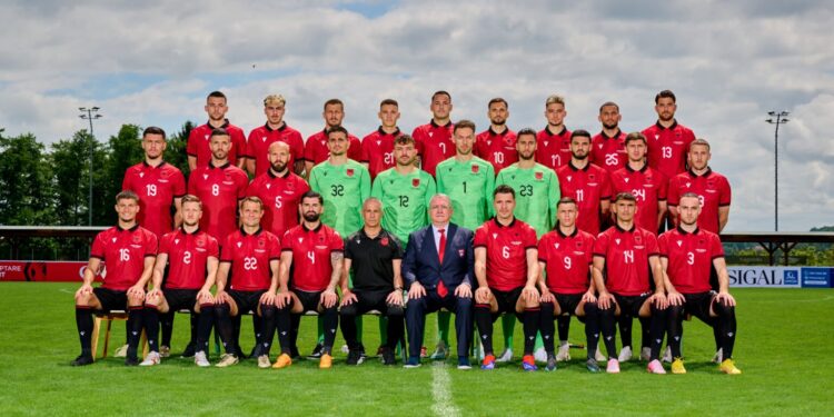 Silvinjo publikon listën e Kombëtares, portieri Simoni largohet nga kampi