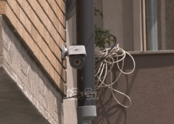 Abuzimi me kamerat që po shkel privatësinë tonë