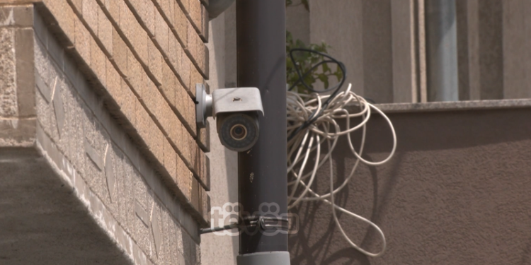 Abuzimi me kamerat që po shkel privatësinë tonë