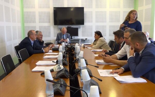 ​Subvencionimi i teksteve shkollore, nëntë kandidatë për ekspertë në Komisionin Hetimor