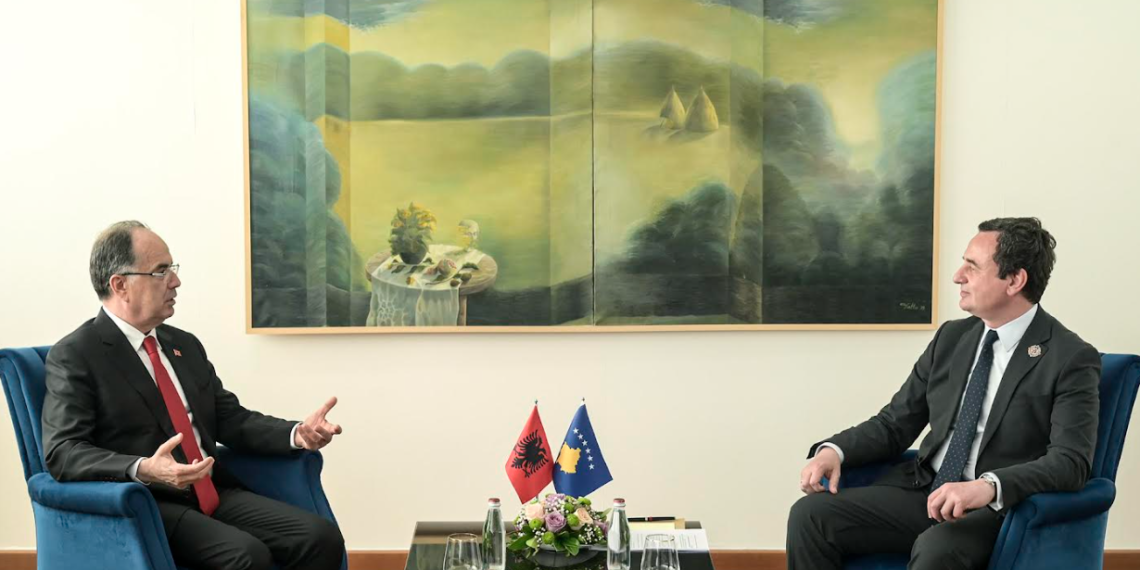 “Kosova përjetë falënderuese ndaj Shqipërisë”, Kurti pret në takim Begajn