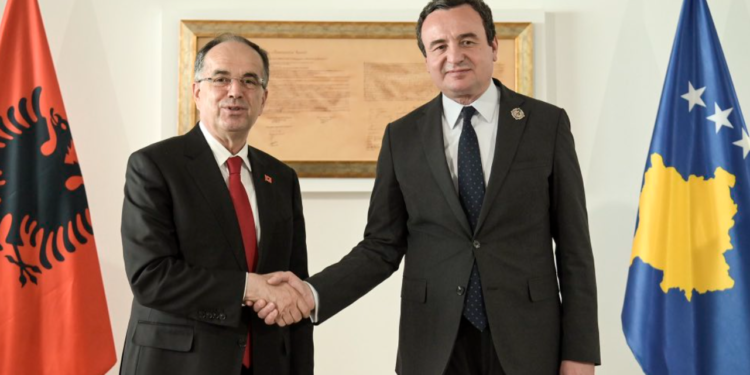Kurti: Hekurudha Prishtinë-Durrës, projekti i radhës që duhet të ofrojë Kosovën dhe Shqipërinë