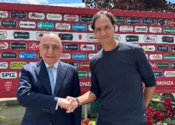 Legjenda e Milanit, Nesta merr drejtimin e Monzas