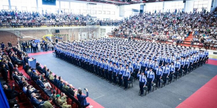 Tre muaj aftësim për policët, ekspertët thonë se është e pamjaftueshme