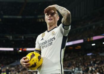 Reali gjen zëvendësuesin e Toni Kroos, nisin bisedimet me agjentët e lojtarit