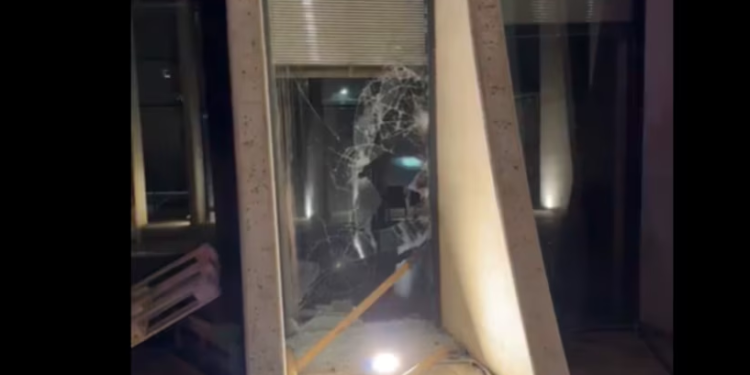 Partia opozitare në Gjeorgji raporton për sulm në zyrat e saj