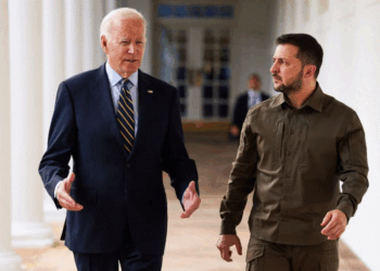 Zelensky do të takohet me Bidenin dhe Macronin gjatë qëndrimit në Francë