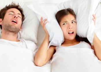 Shkaktarët e të folurit gjatë gjumit, çka ndihmon kundër kësaj dukurie