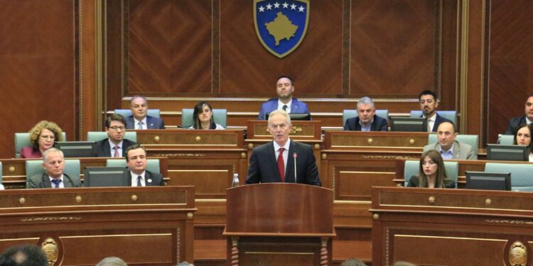 “Kosova ka sakrifikuar shumë për liri”, mesazhet e Blair para deputetëve të Kuvendit