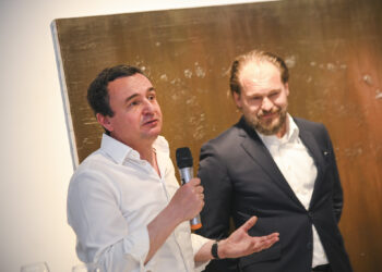 Kurti mori pjesë në pritjen lamtumirëse të Shefit të Zyrës Ndërlidhëse të Sllovakisë