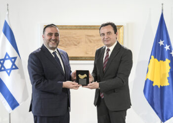 Kurti takohet me Ministrin e Brendshëm të Izraelit, flasin për rritjen e bashkëpunimit ekonomik